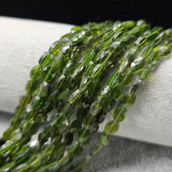 Diopsyd Owal Fasetowany 7x5x2,5 mm